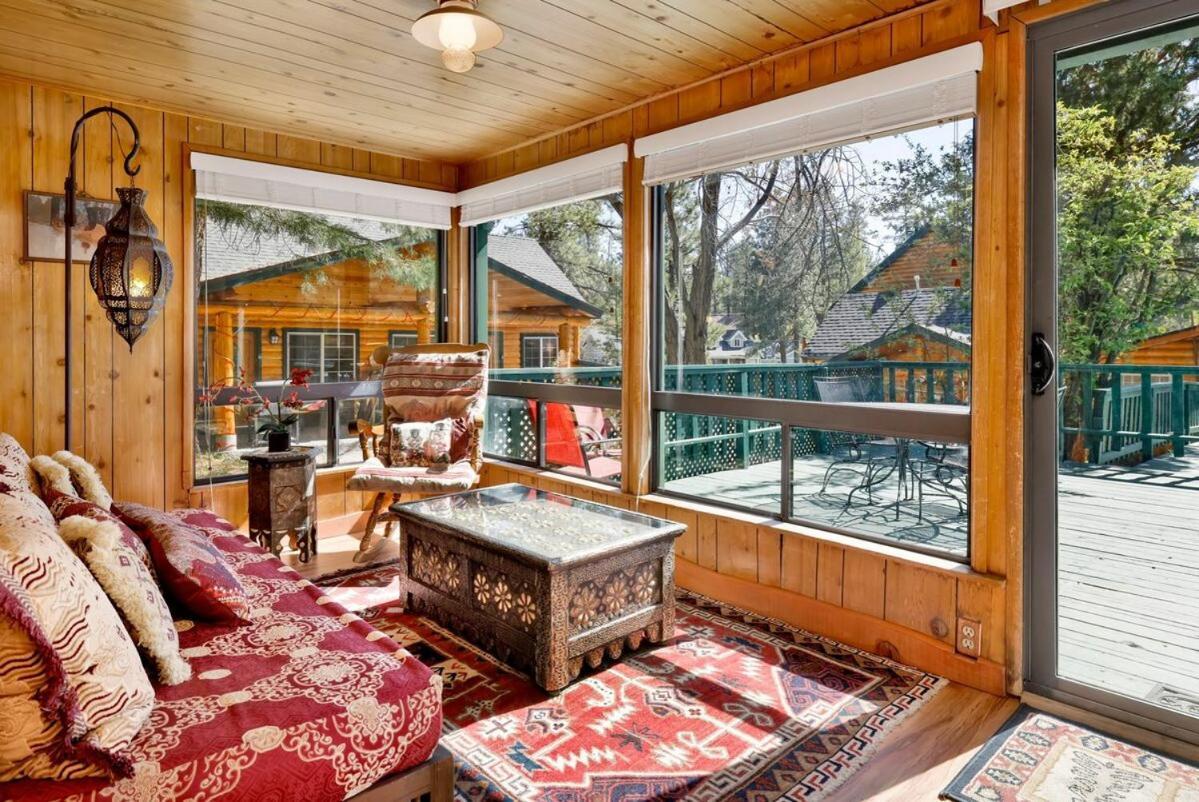 Lake Adjacent Rustic Cabin W Game Room & Hot Tub Big Bear Lake Exterior photo